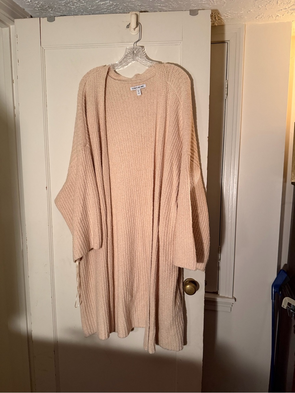 Elizabeth and James Cream Open-Front Ribbed Knit Cardigan Sweater